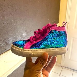 Size 11 sparkle shoe